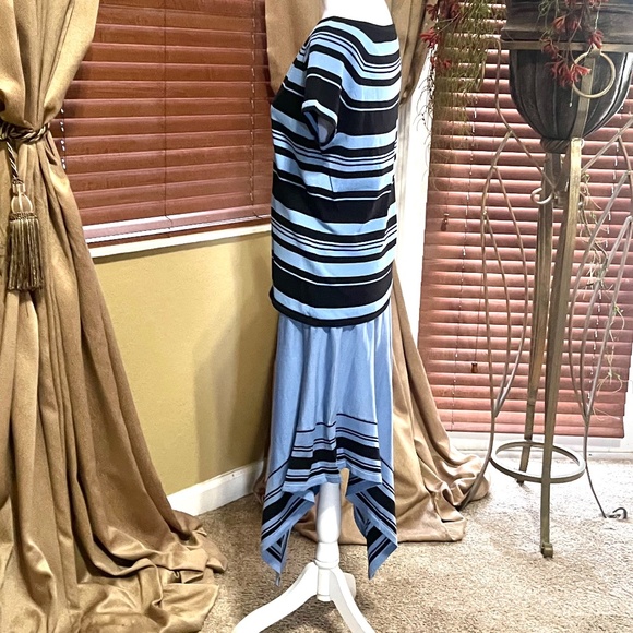 Women's 2 piece Dress. - Size M - NEW ITEM - Picture 3 of 7